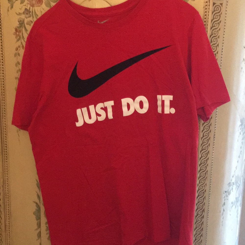 Nike tee athletic cut